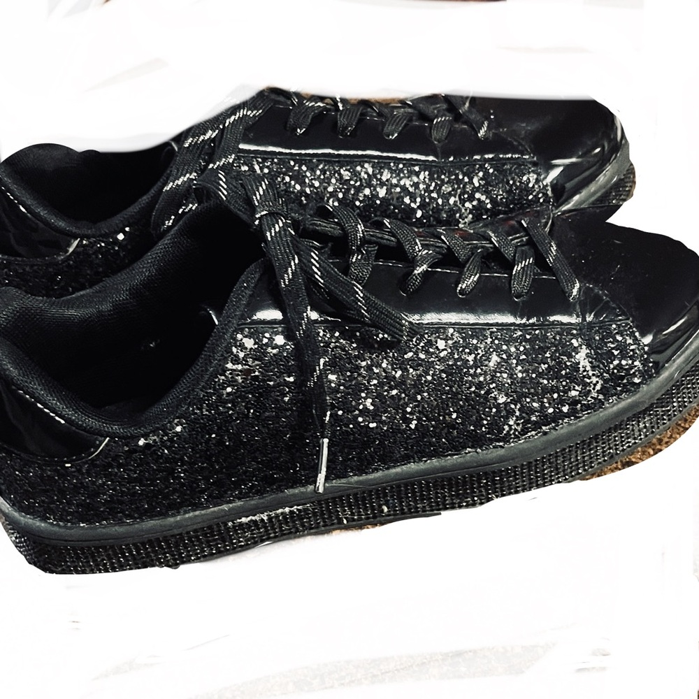 UUBARIS Rhinestone Sneakers - Picture 4 of 5